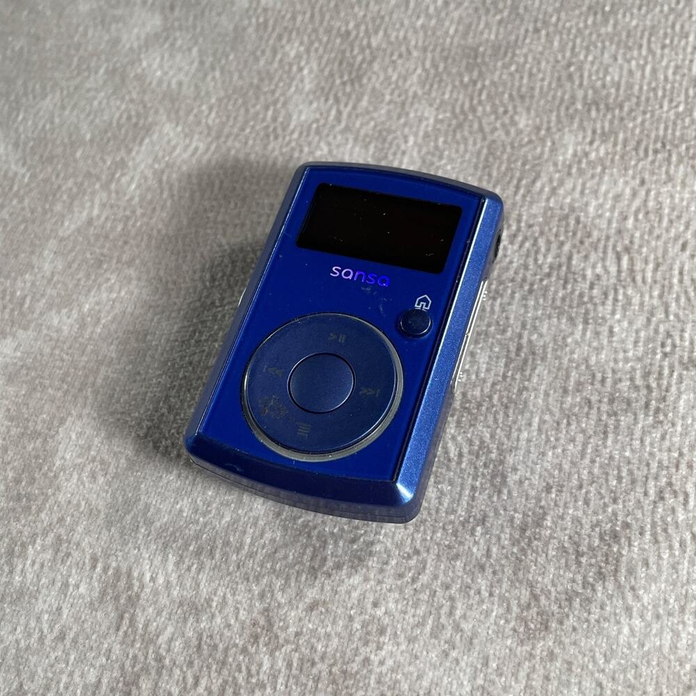 PARTS SanDisk Sansa Clip MP3 Player Blue 2000s Digital Music Player w/ Clip